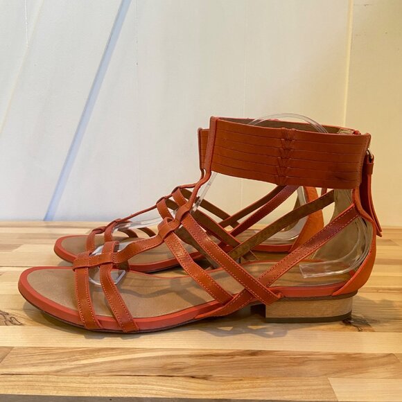 Coach Nillie Gladiator Sandals Size 39 In Burnt Orange Leather With Back Zipper - Picture 2 of 16